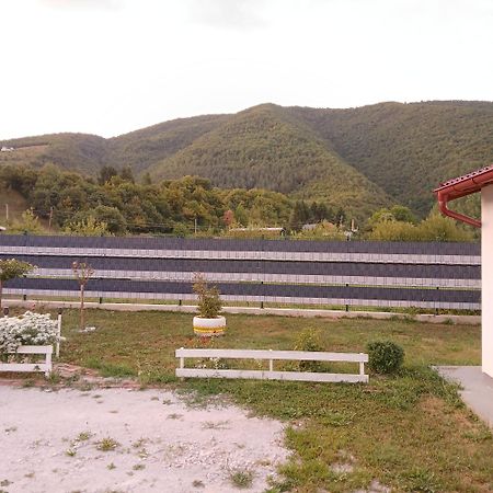 Apartman Visoko-Oaza Mira 外观 照片