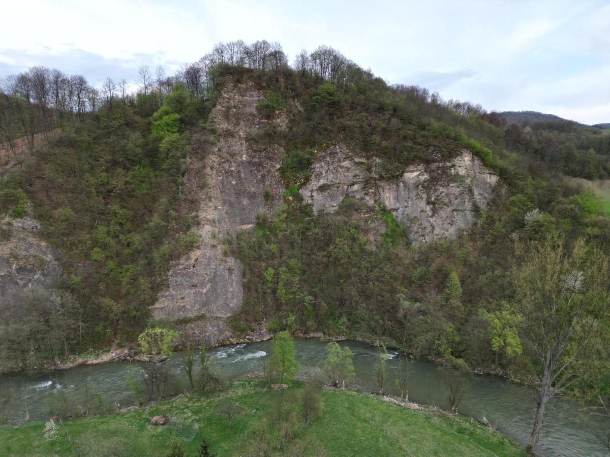 Apartman Visoko-Oaza Mira 外观 照片