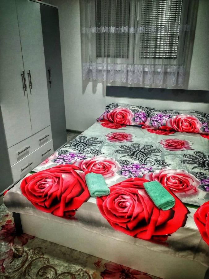 Apartman Visoko-Oaza Mira 外观 照片